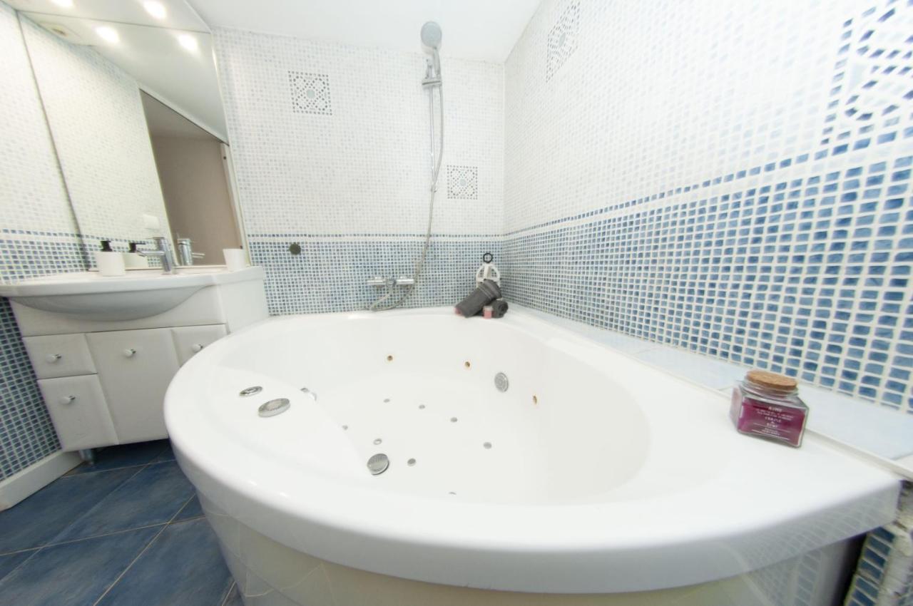 Apartamento Magnolia-6 Min De La Gare - Baignoire Balneo- Wifi Gratuit Melun Exterior foto